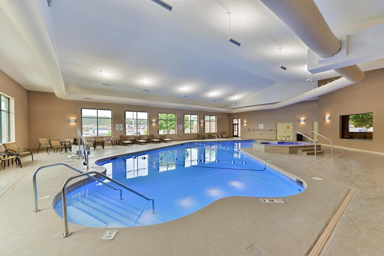 Holiday Inn Express Breezewood By Ihg Luaran gambar