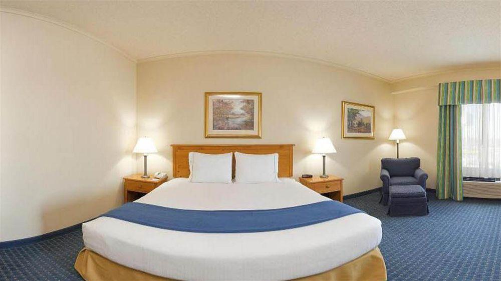 Holiday Inn Express Breezewood By Ihg Luaran gambar