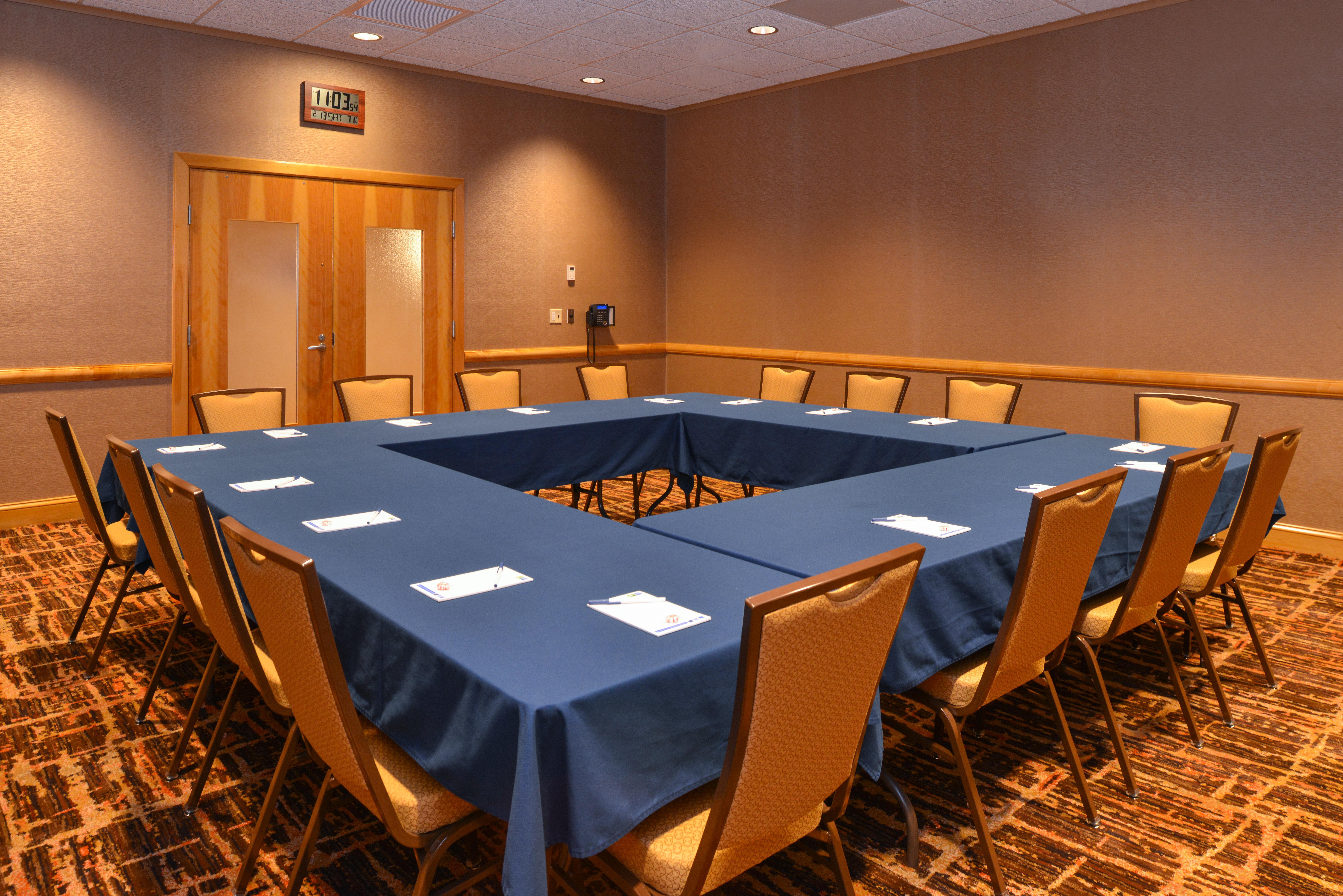 Holiday Inn Express Breezewood By Ihg Luaran gambar