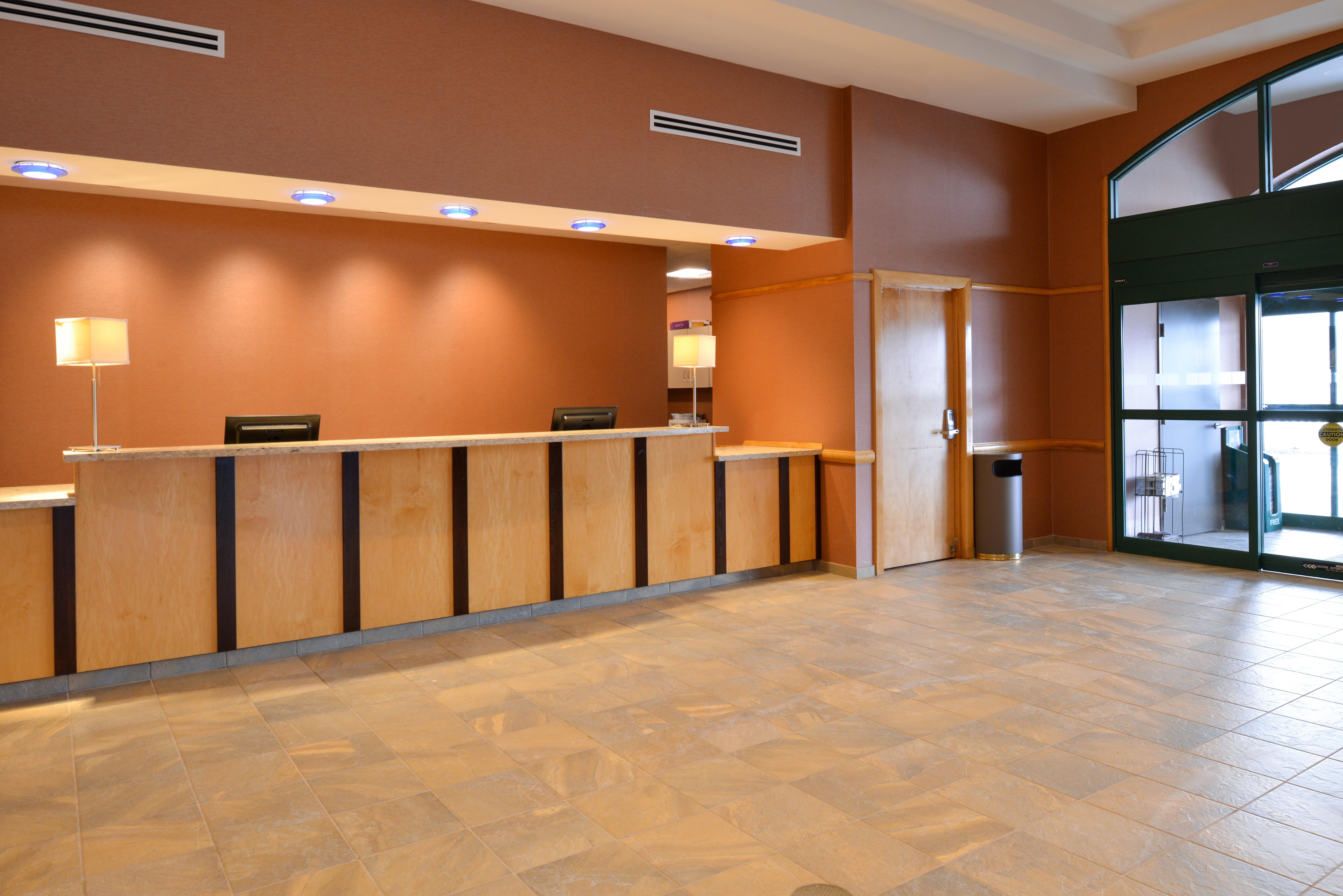 Holiday Inn Express Breezewood By Ihg Luaran gambar