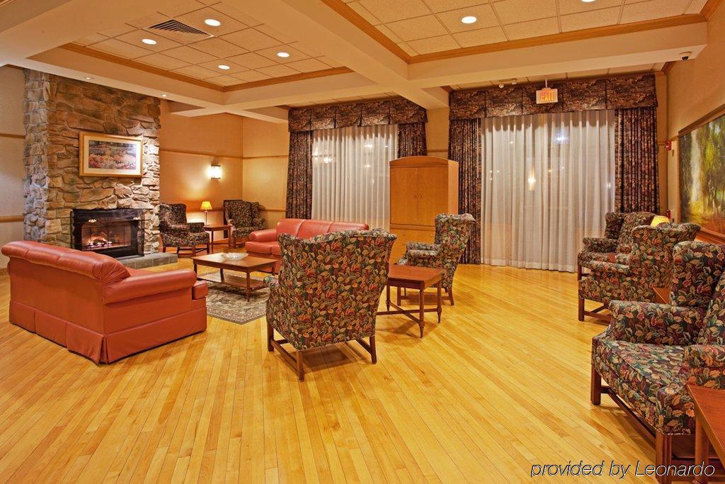Holiday Inn Express Breezewood By Ihg Bilik gambar